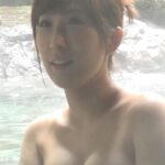 一泊の温泉撮影に参加した巨乳若妻に夜●い！