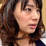 こんな綺麗で若々しいお母さんなら間違いがおきても仕方ない！？ 一度は遮り、抗いながらも、一途に暴走する愚息が愛おしい！？家庭内の狂った性愛。