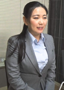 巨乳女性ゲーマーに待っていたのは面接の罠！社会というダンジョンに喰われちゃう！